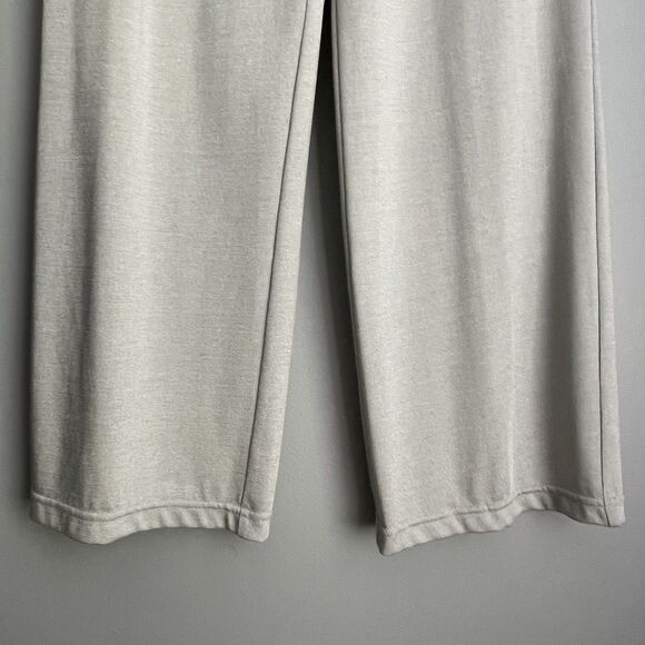 St. John Sport by Marie Gray Pants Size P /US 2 Pale Gray Metalic Sheen Pockets - Picture 7 of 16